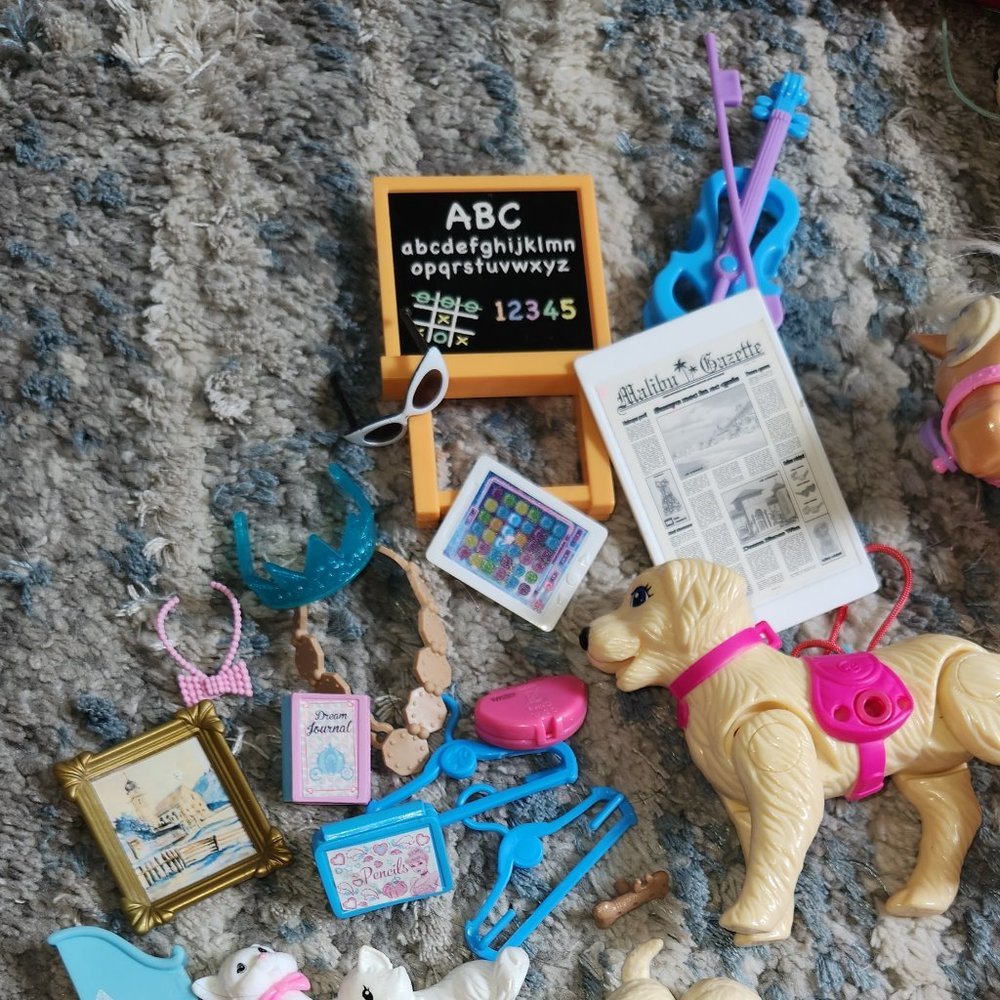Big Lot of Barbie Pets and Accessories || Surf Boards EUC - Picture 5 of 10